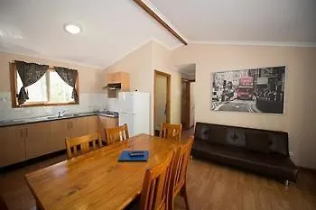 Adelaide Brownhill Creek Tourist Park Ξενοδοχείο 4*,