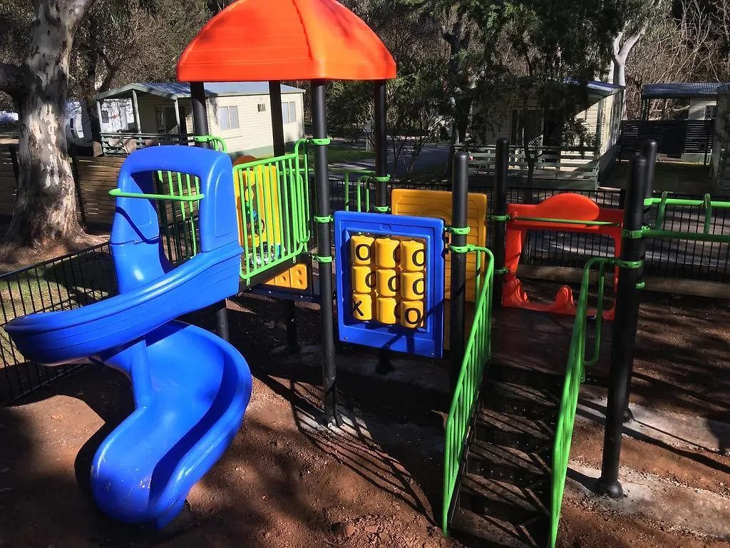 Adelaide Brownhill Creek Tourist Park Villa