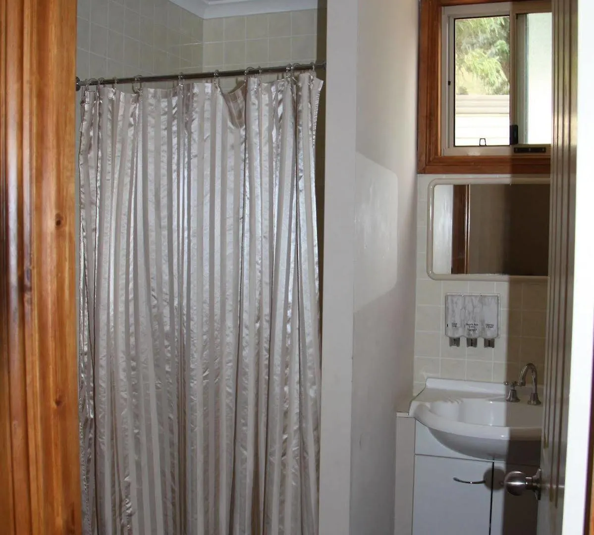 Adelaide Brownhill Creek Tourist Park Villa База отдыха
